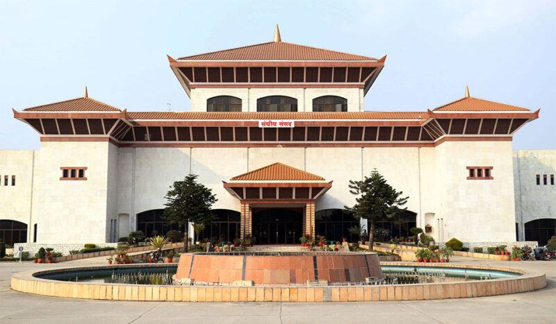 सरकार द्वारा राजनीतिक दल सम्बन्धी संशोधन विधेयक फिर्ता