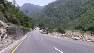आजदेखि नौबिसे–मलेखु सडकखण्ड १५ दिनसम्म राति ५ घण्टा बन्द हुने