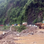 बाढीपहिरोले देशभर ११ सडक पूर्णरुपमा अवरुद्ध
