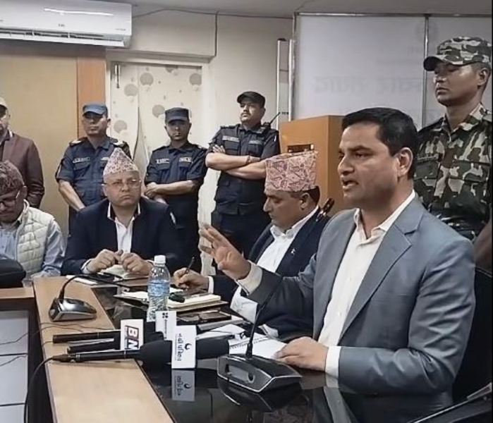 स्वास्थ्यमन्त्री र चिकित्सकका प्रतिनिधिबीच मन्त्रालयमा छलफल जारी