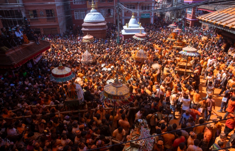 सिन्दुर जात्रामा रंगियो थिमि