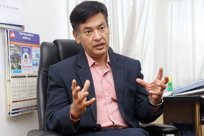 विद्युत् प्राधिकरणमा हितेन्द्रदेवले गरे पुनः पदबहाली